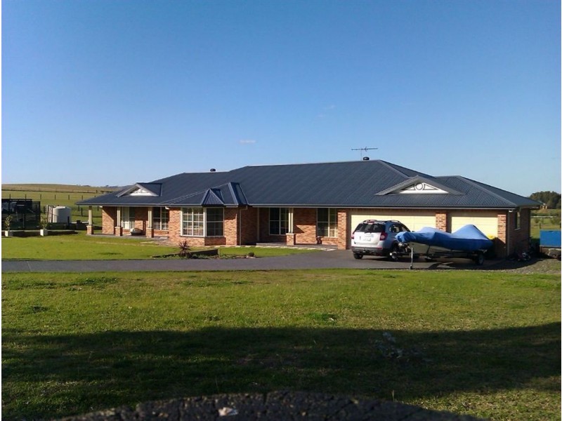 90 River Rd, Windella NSW 2320