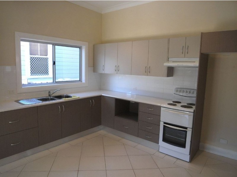 11 Hart St, Mayfield NSW 2304