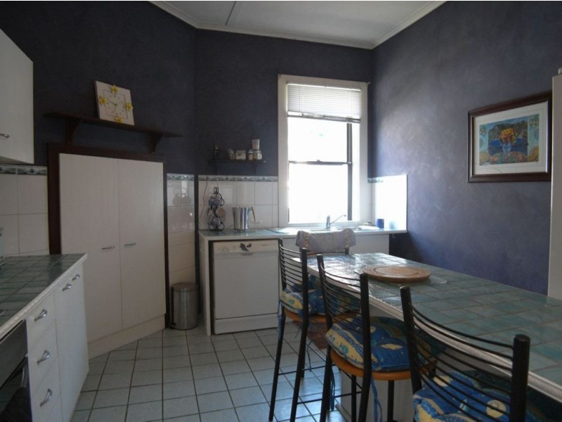 6 Bull St, Mayfield NSW 2304