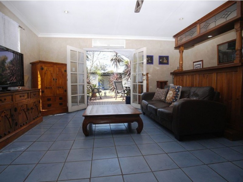 6 Bull St, Mayfield NSW 2304