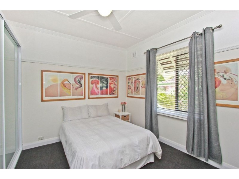 17 Railway Terrace, Mayfield NSW 2304