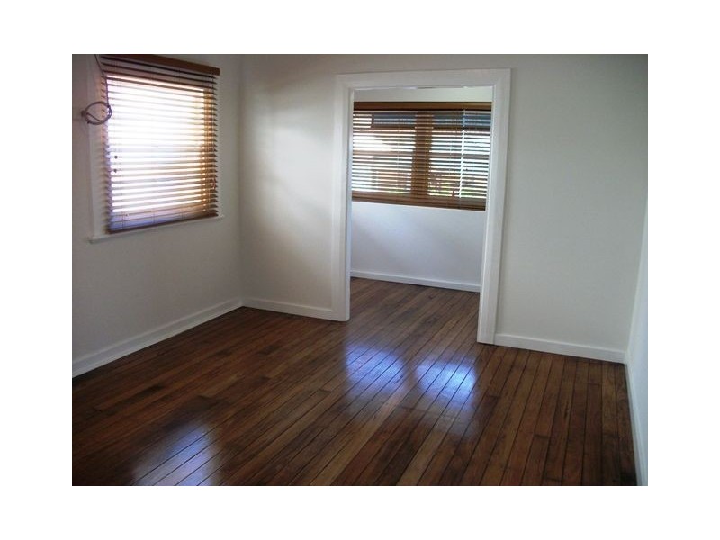 109 Woodstock Street, Mayfield NSW 2304