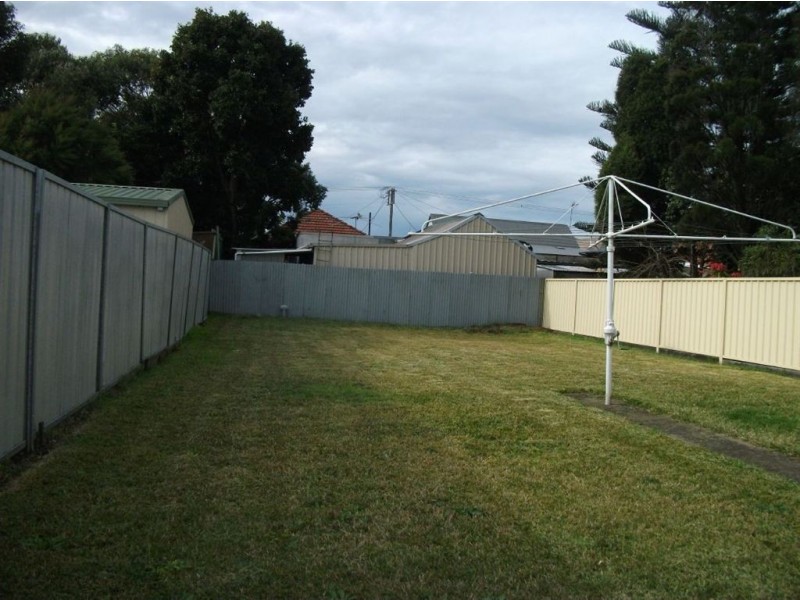 18 Rawson Street, Mayfield NSW 2304