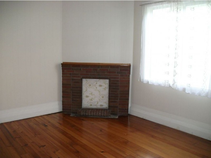 18 Rawson Street, Mayfield NSW 2304