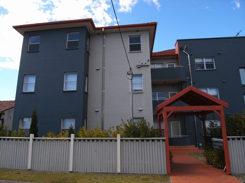 3/129 Lawson Street, Hamilton NSW 2303