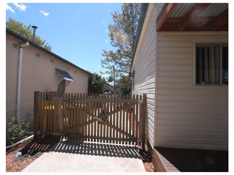 16 Ackeron Street, Mayfield NSW 2304