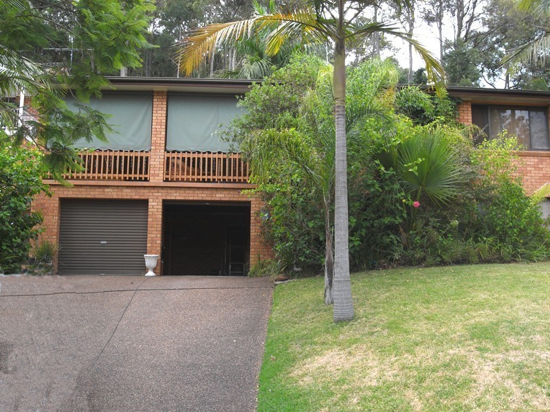 4 Harden Close, Adamstown Heights NSW 2289