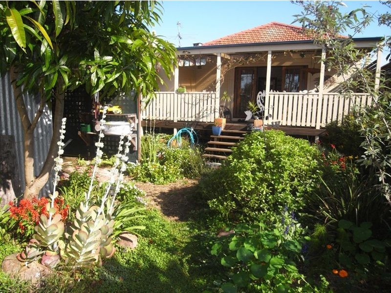 65 Barton Street, Mayfield NSW 2304