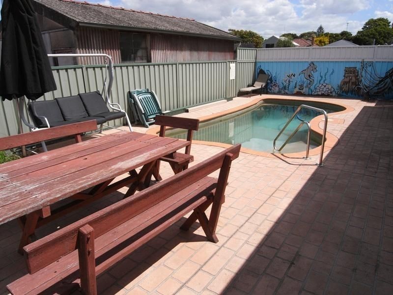 18 Ingall Street, Mayfield NSW 2304