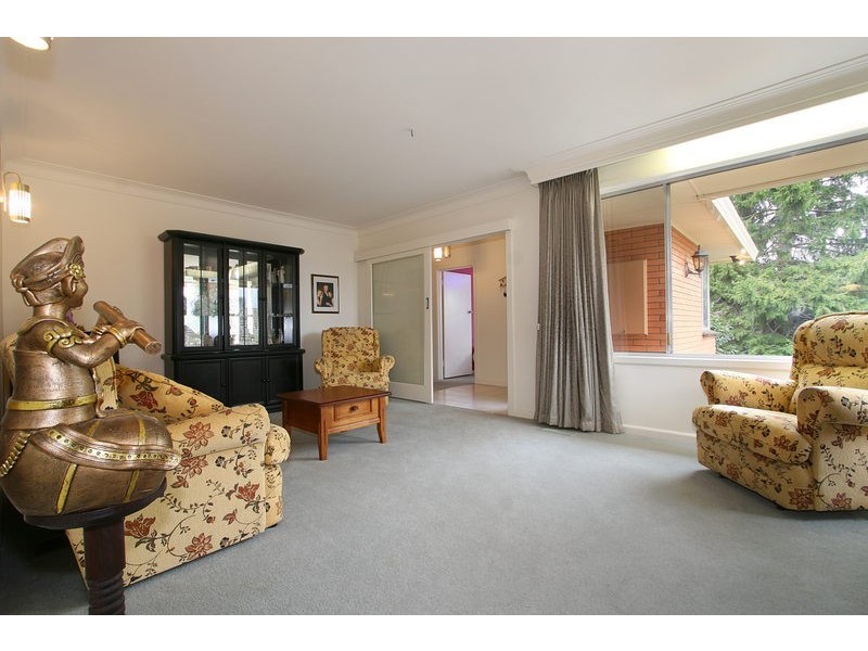 5 Aintree Street, Mooroolbark VIC 3138