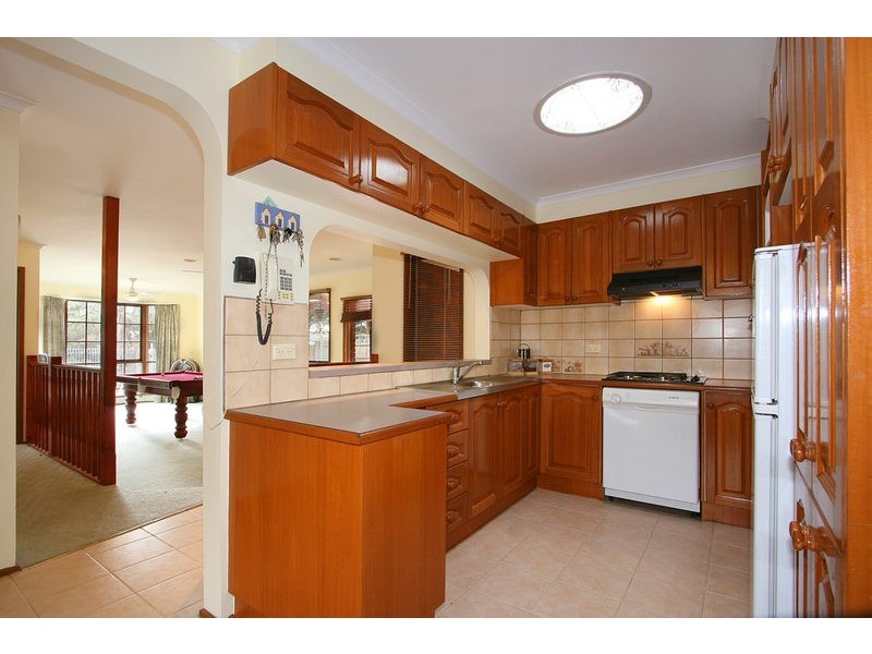 6 Graham Avenue, Kilsyth VIC 3137