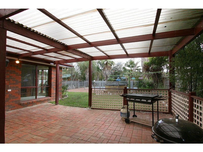 6 Graham Avenue, Kilsyth VIC 3137