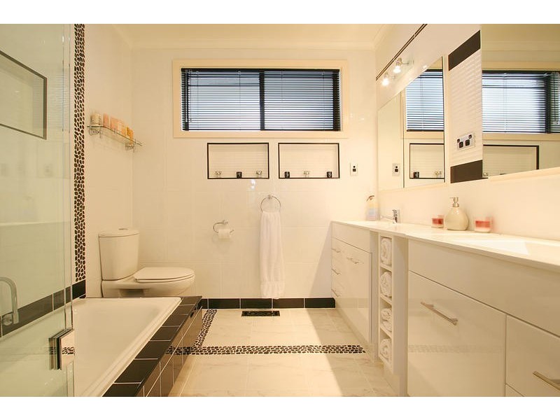 4 Montclaire Court, Boronia VIC 3155