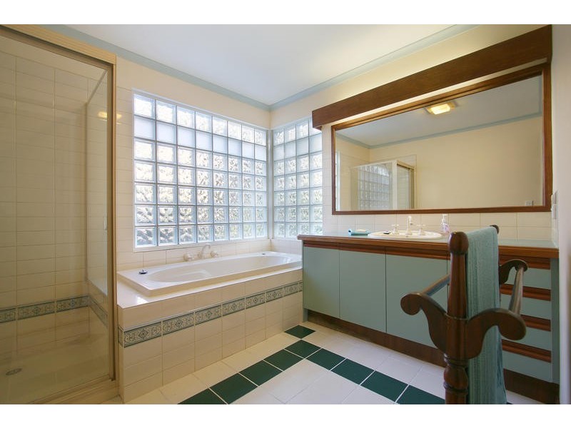 5 Baldwin Avenue, Upper Ferntree Gully VIC 3156