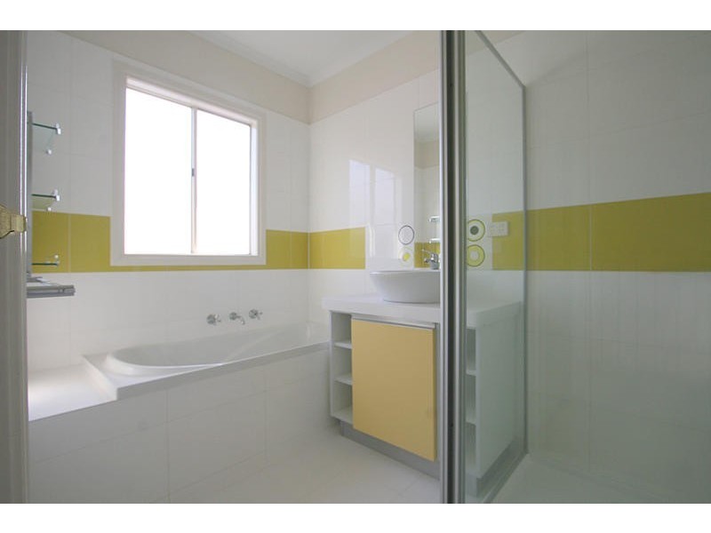 2/2 Wadi Street, Boronia VIC 3155