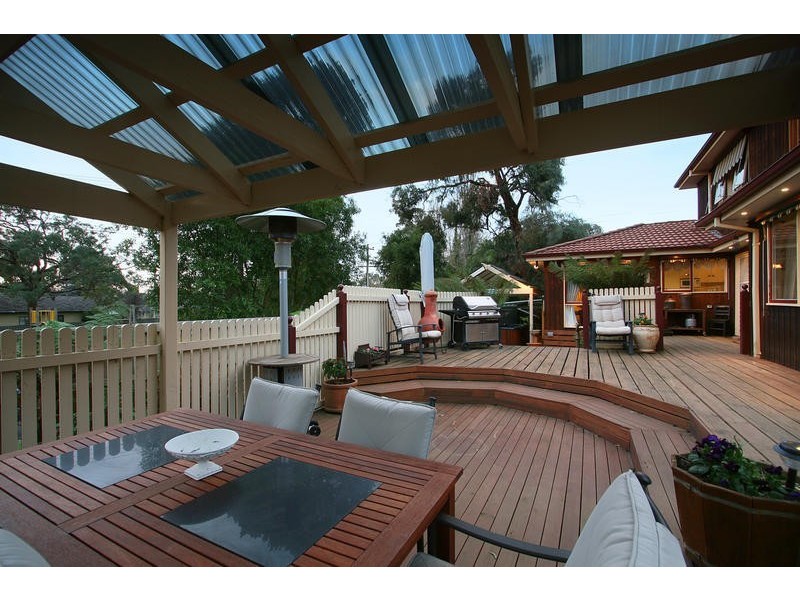 18 Mount View Road, Boronia VIC 3155