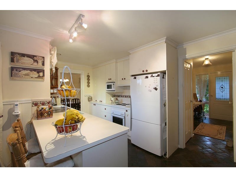 18 Mount View Road, Boronia VIC 3155