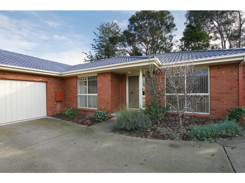 2/59 Orange Grove, Bayswater VIC 3153