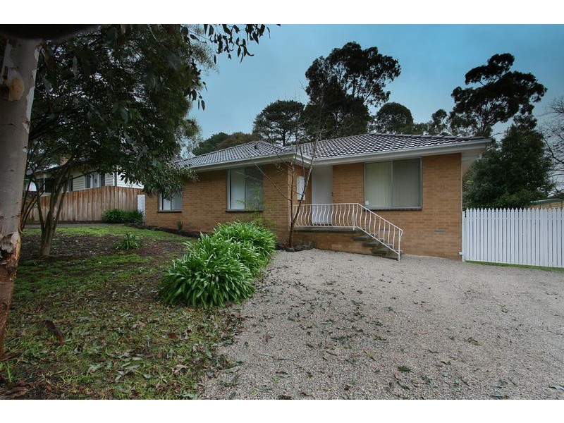 6 Shalimar Crescent, Boronia VIC 3155