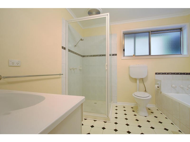 6 Shalimar Crescent, Boronia VIC 3155