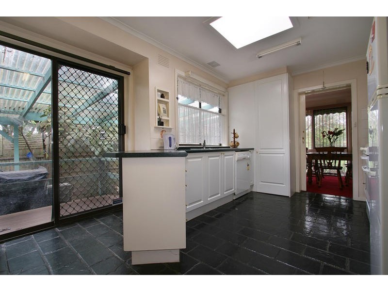 7 Faversham Square, Ferntree Gully VIC 3156