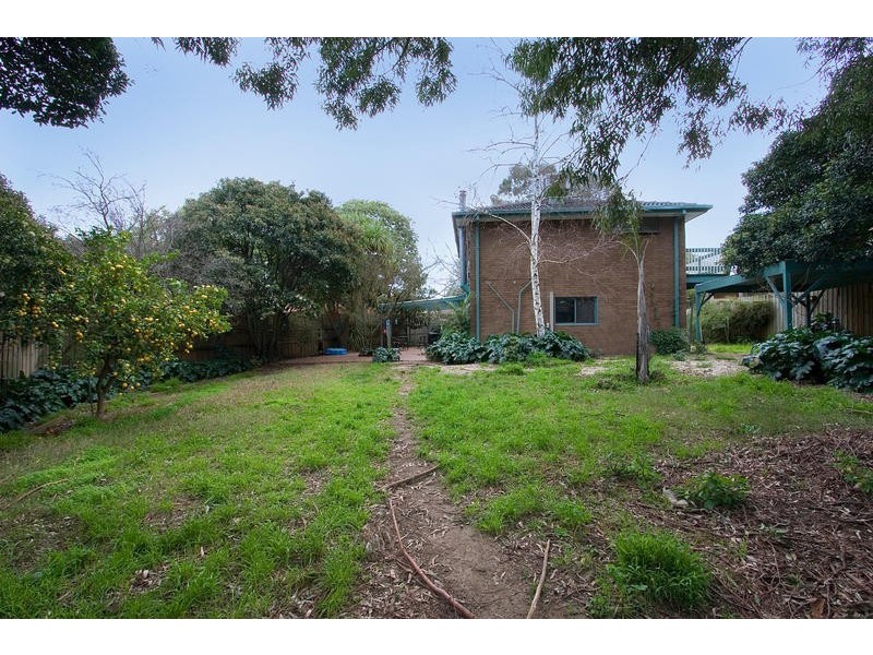 7 Faversham Square, Ferntree Gully VIC 3156