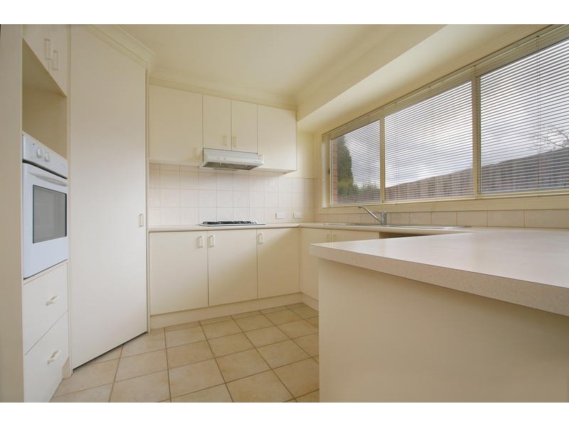2/55 Orange Grove, Bayswater VIC 3153