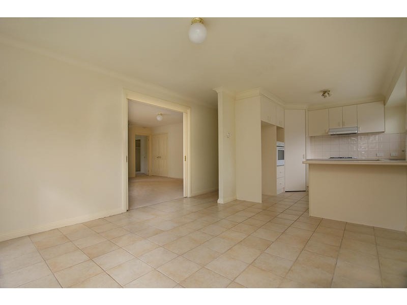 2/55 Orange Grove, Bayswater VIC 3153