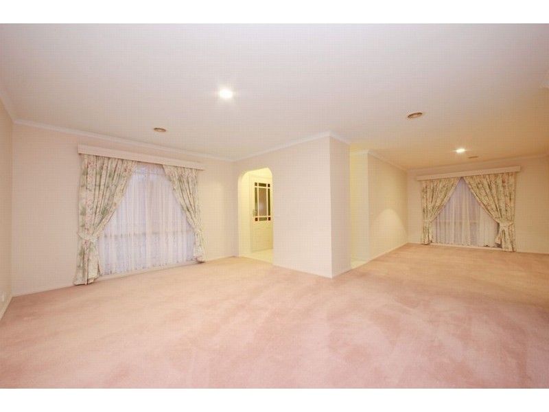 4 Jodie Place, Kilsyth South VIC 3137