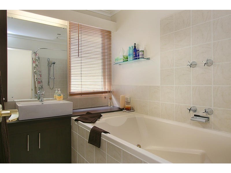 34 Chestnut Avenue, Ferntree Gully VIC 3156
