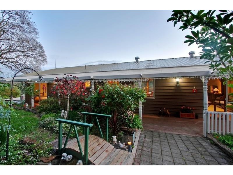 48 Ferndale Road, Upper Ferntree Gully VIC 3156