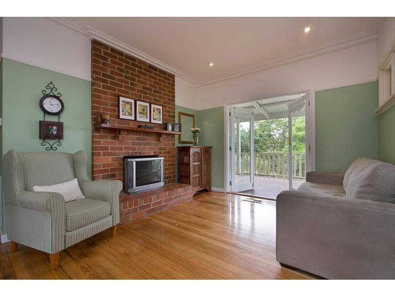 18 Byrne Road, Bayswater North VIC 3153