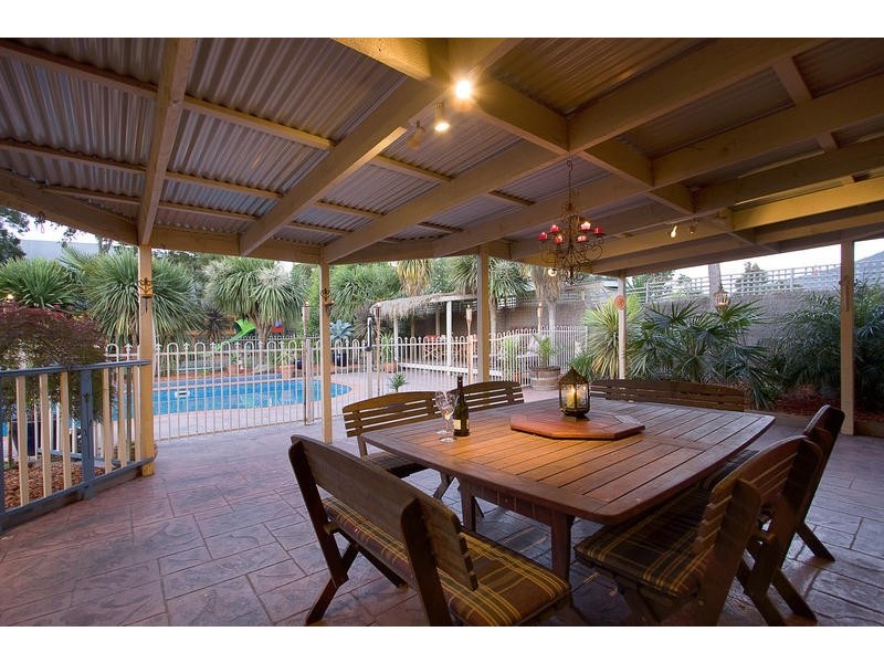 40 Sunset Drive, Kilsyth South VIC 3137