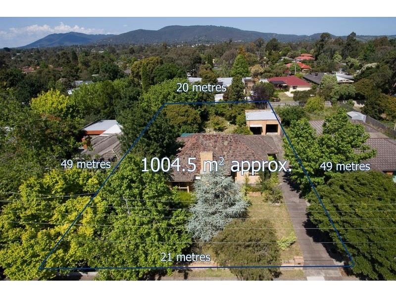 18 Cherrytree Rise, Knoxfield VIC 3180