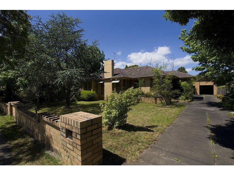 18 Cherrytree Rise, Knoxfield VIC 3180
