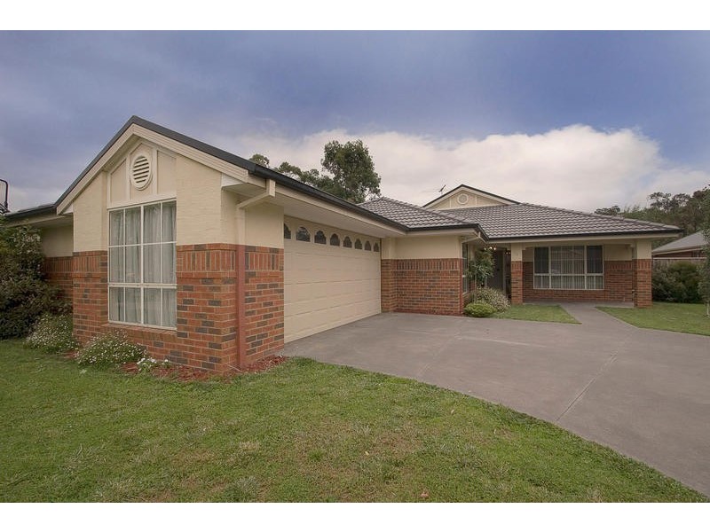 21 Bond Street, Ferntree Gully VIC 3156