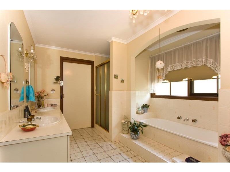 20 Kidderminster Drive, Wantirna VIC 3152