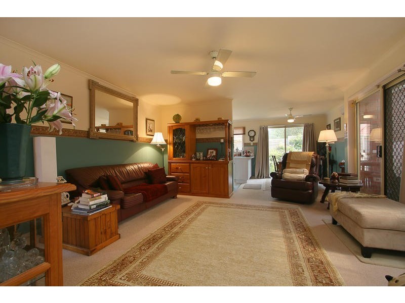 1/10 St Elmo Avenue, Ferntree Gully VIC 3156