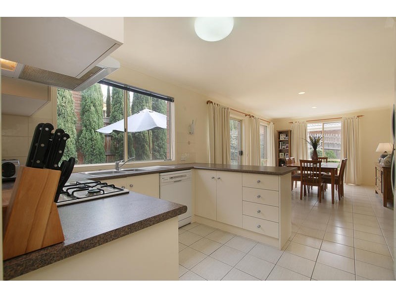 2/74 Gertonia Avenue, Boronia VIC 3155