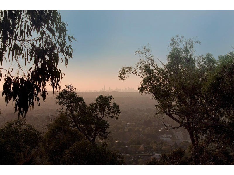 15 Leslie Avenue, Boronia VIC 3155