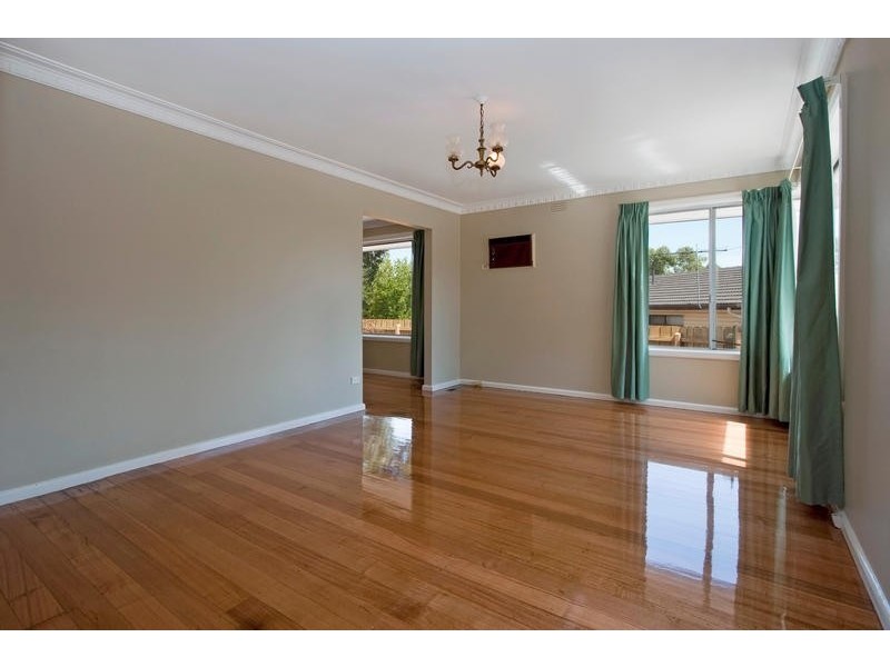 25 Kalimna Street, Mooroolbark VIC 3138