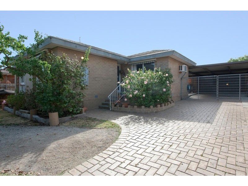 14 St Andrews Road, Bayswater VIC 3153