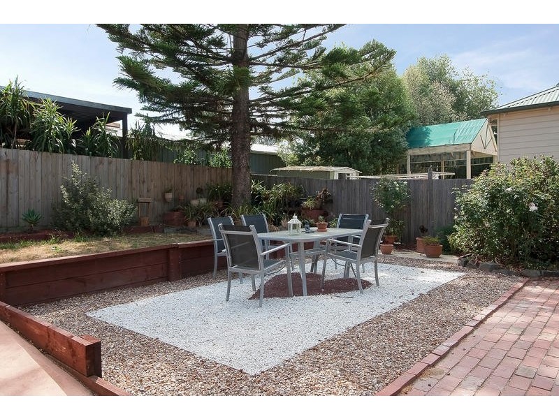 11 Sasses Avenue, Bayswater VIC 3153