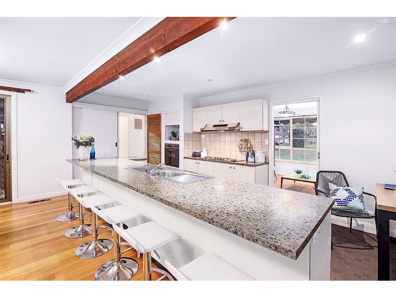 2 Dany Court, Ferntree Gully VIC 3156