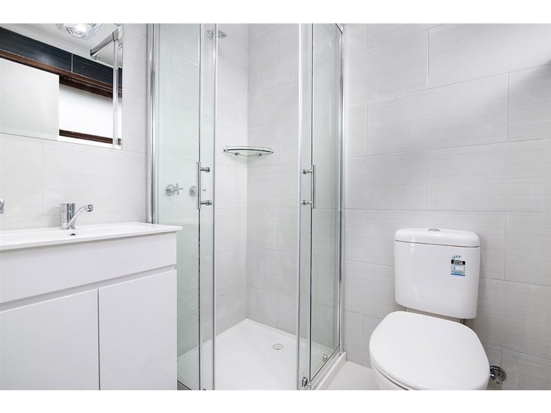 43 Chalcot Drive, Endeavour Hills VIC 3802