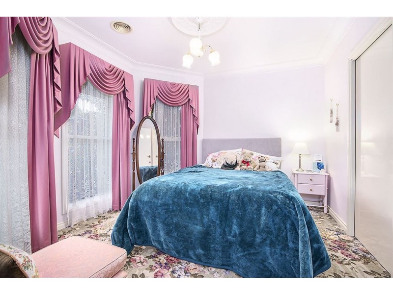 1B Gwyn Crescent, Boronia VIC 3155