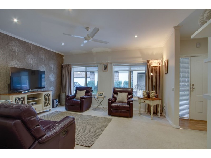 3/49 Democrat Drive, The Basin VIC 3154