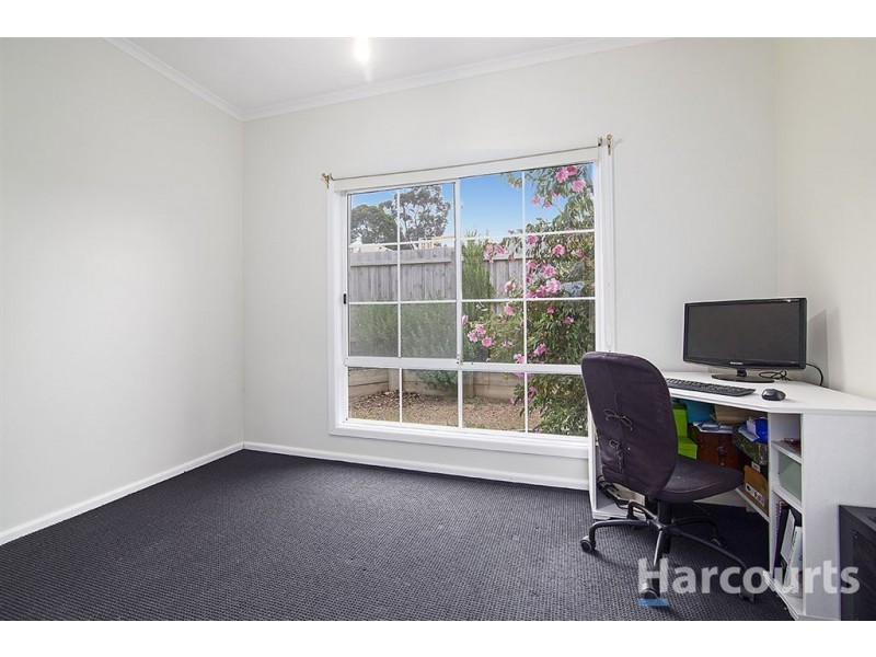 18 Stradbroke Road, Boronia VIC 3155