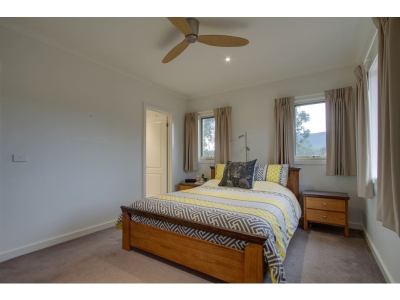 6/277-279 Colchester Road, Kilsyth South VIC 3137
