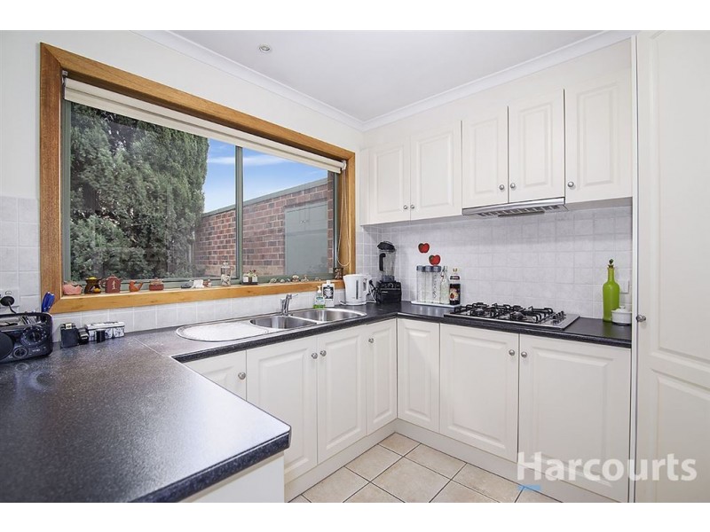 2/21 Farnham Road, Bayswater VIC 3153